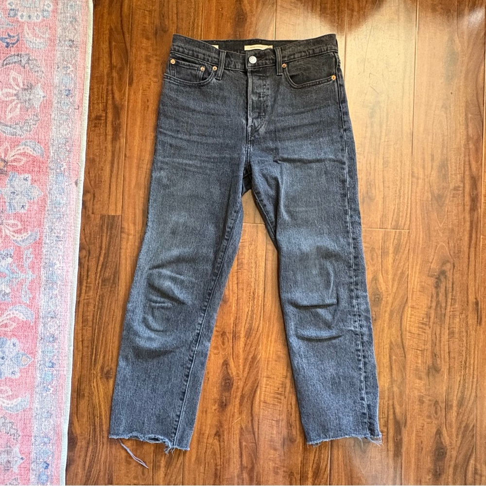 Levi’s Wedgie straight cropped Jeans size 28